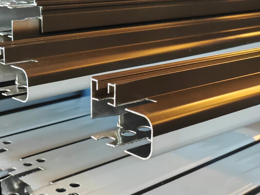 आंगन के दरवाजे और खिड़कियों के लिए मिश्र धातु 6063 पाउडर कोटिंग के साथ एल्यूमीनियम प्रोफाइल