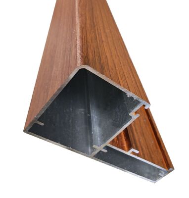 एल्यूमीनियम लैटिन अमेरिकी बाजार के लिए लकड़ी के अनाज के साथ Casement खिड़कियों के प्रोफाइल